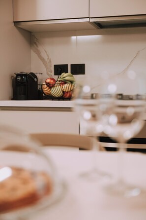 Fridge, oven, stovetop, dishwasher - Memi's Home - Family villa whit big exclusive garden, 7 km from Salò, Garda Lake (San Biagio)