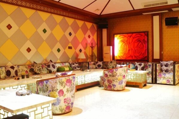 Dining - New Kwangsi Style Hotel (Guilin)
