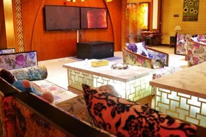 Interior - New Kwangsi Style Hotel (Guilin)