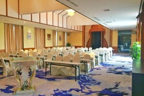 Unclassified image, 5 of 77, button - New Kwangsi Style Hotel (Guilin)