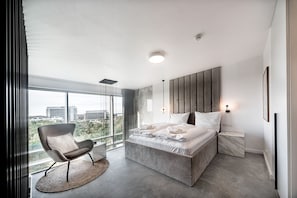 Apartemen Premium, pemandangan laut terbatas (Duplex) | Brankas, setrika/meja setrika, Wi-Fi gratis, dan seprai linen