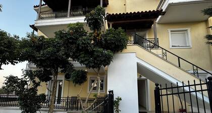 Skiathos Center Stylish 2 Bd w Balcony