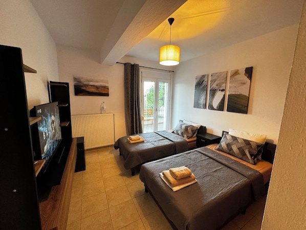 2 habitaciones, tabla de planchar con plancha y wifi gratis