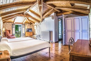 3 개의 침실, 침대 시트