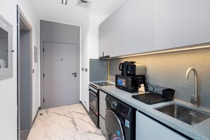 Standard-Studio, Balkon, Stadtblick | Eigene Küche | Kühlschrank, Mikrowelle, Ofen, Herdplatte