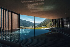 Piscine couverte, piscine chauffée