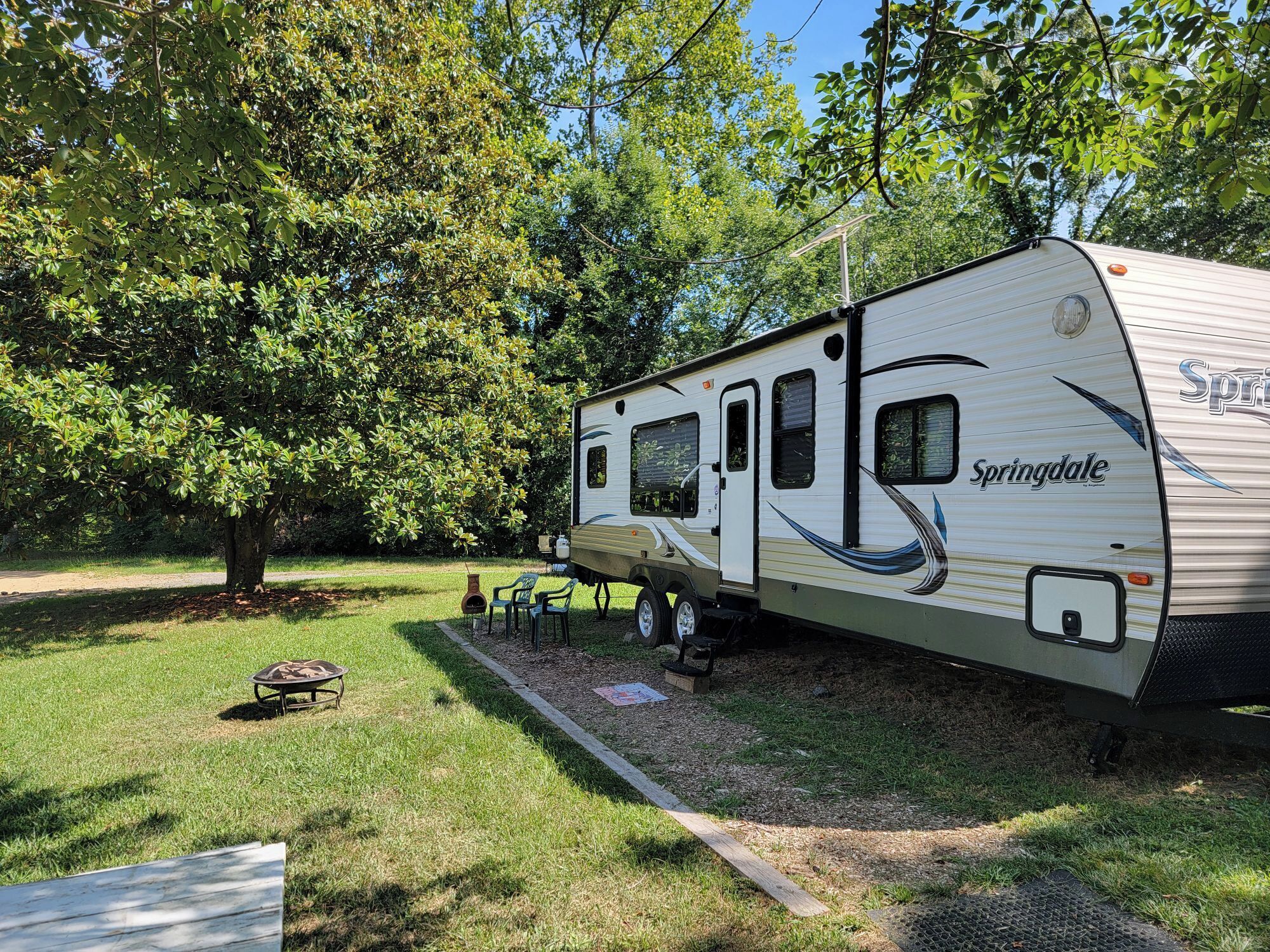 Cozy RV in Hollywood, MD centered between Solomons Island and Leonardtown, MD