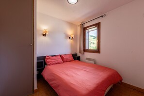 2 bedrooms, bed sheets - Chez Florent - Appt vue montagne avec piscine (Flumet)