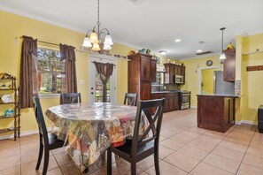 Dining - Tremendous Family Home on the Curve! 3-bedrooms close to the lake and amenities (Brookeland)