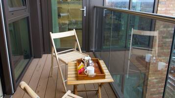 Căn hộ Cao cấp | Hiên