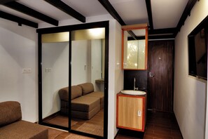 Executive Duplex | Soundproofing, free WiFi