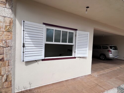 Espaço Aconchegante com Banheiro, Cozinha e Quarto Privativos