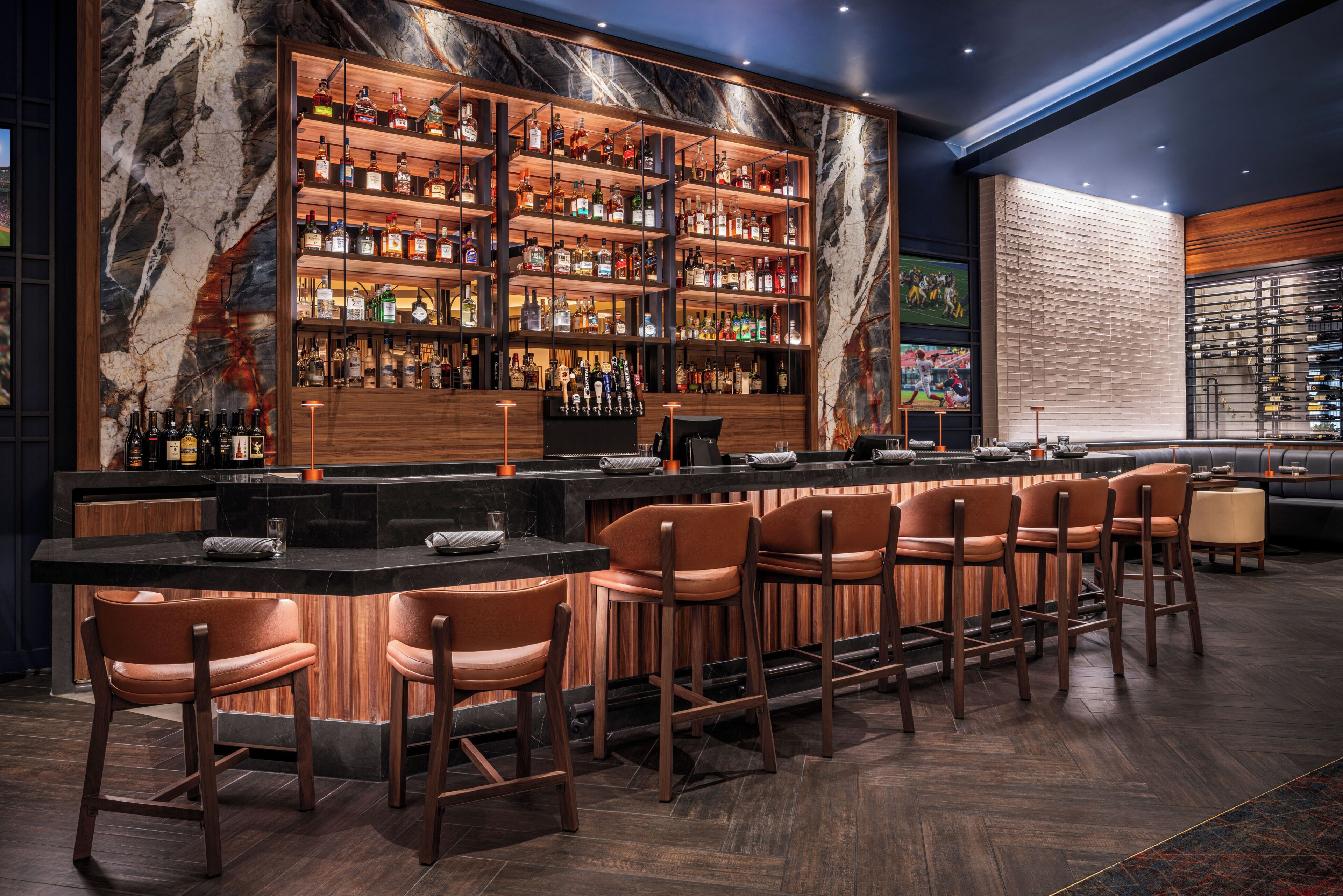 2 bars/lounges, poolside bar