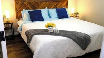 3 bedrooms, iron/ironing board, WiFi, bed sheets