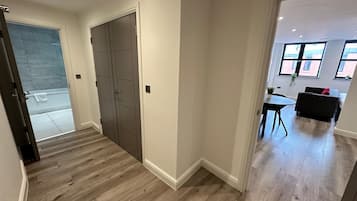 Standard Studio, City View | Soundproofing, iron/ironing board, free WiFi, wheelchair access