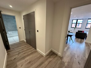 標準開放式客房, 城市景觀 | 隔音、熨斗/熨衣板、免費無線上網、無障礙通道