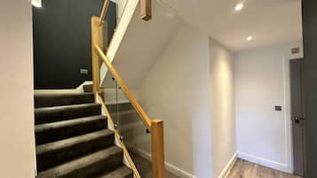 Superior Duplex | 2 bedrooms, iron/ironing board, free WiFi, wheelchair access