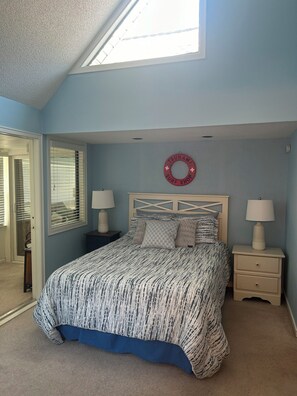 2 Schlafzimmer, Schreibtisch, Bügeleisen/Bügelbrett, kostenloses WLAN