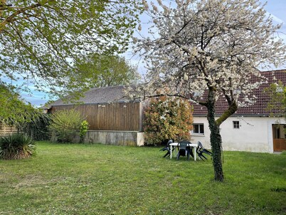 Maison de Compagne en Plein Centre du Village Avec Commerces à Proximité