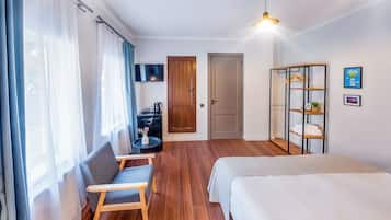 Double Room, City View (VI)