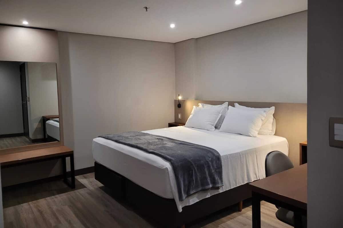 Wifi gratis y ropa de cama