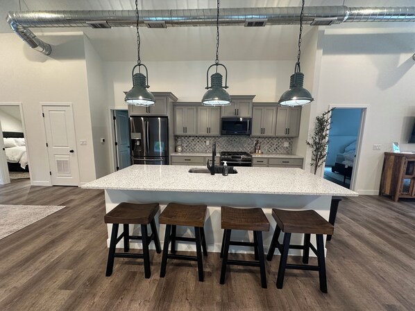 Fridge, microwave, oven, stovetop - The Barn Loft (Riverside)