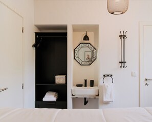Chambre économique double, vue sur la montagne | Salle de bain