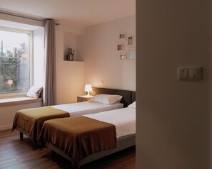 Chambre avec lits jumeaux | Accès au Wi-Fi (inclus)