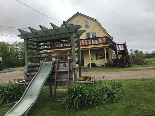 Country setting in Charlottetown.   Minutes from shops and restaurants