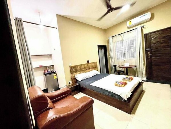 1 Schlafzimmer, Bügeleisen/Bügelbrett, Reisekinderbett, kostenloses WLAN