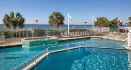 1 Bed 1 Bath Suite, Majestic Sun!