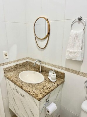 Family House, 2 Bedrooms, Pool View | Blackout drapes, iron/ironing board, free WiFi
