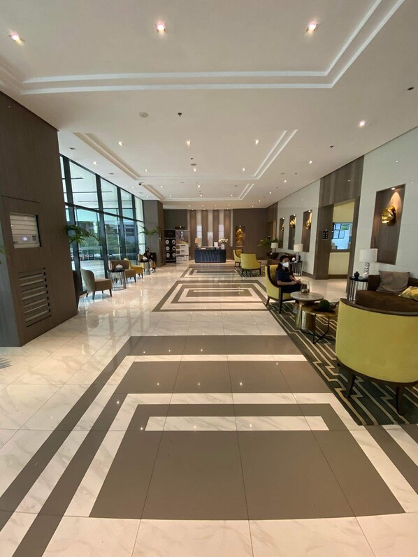 Lobby - NAIA Terminal 3 Manila Airport Condotel - 5 mins walk (Pasay)