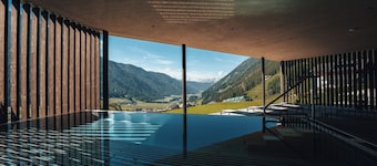Superb Penthouse with View of the Dolomites and Sauna and pool