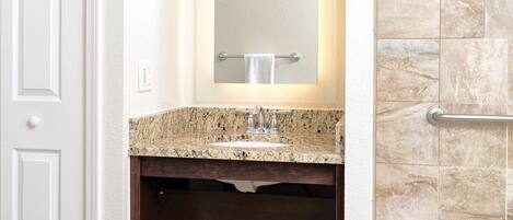 Boblebad, hårføner, håndklær og såpe