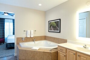 Boblebadekar, hårtørrer, håndklæder, Sæbe