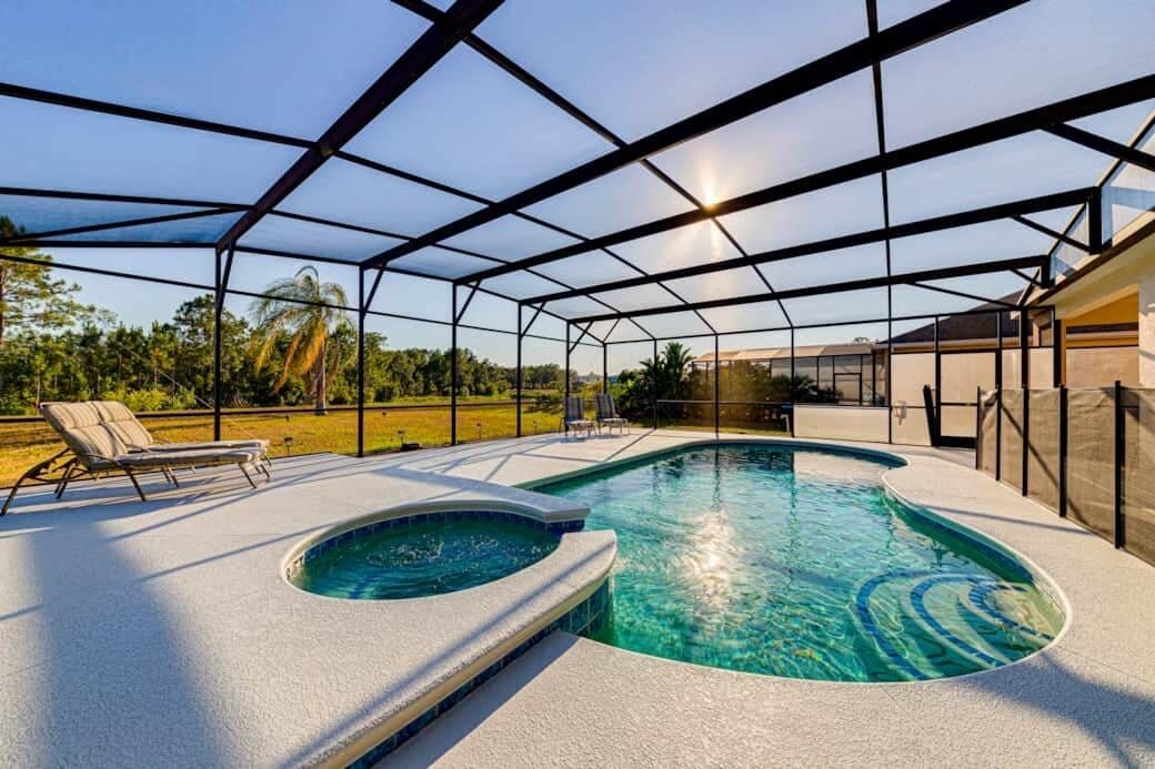 ⭐NEW LISTING | Newly Refurbished 5 Bed Villa | Private SOUTH Facing Pool⭐