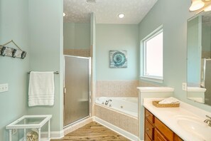 Condo, Multiple Beds (Vista del Mar I Short Walk to the Bea) | Bathroom | Towels, soap, toilet paper