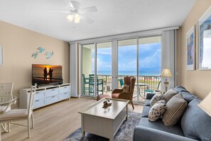 Living area - Waters Edge #213- Sea Dreams (Fort Walton Beach)
