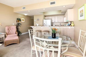 Condo, 1 Queen Bed with Sofa bed (Waters Edge #213- Sea Dreams) | Dining - Waters Edge #213- Sea Dreams (Fort Walton Beach)