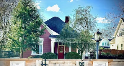 Walk to Dining, Spacious 3BR w/ Parking