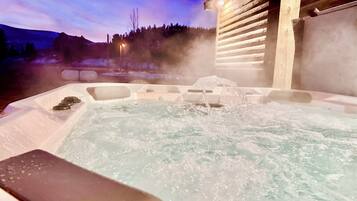 Bain à remous extérieur