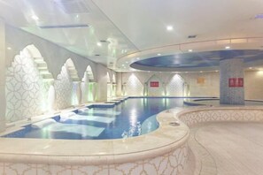 Indoor pool - Yuchenyuan Hotel (Shuozhou)