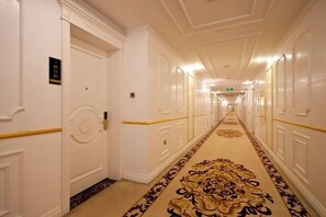 Unclassified image, 5 of 60, button - Royal Hotel (Xiaoyi)
