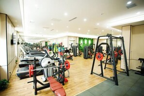 Fitness facility - Royal Hotel (Xiaoyi)