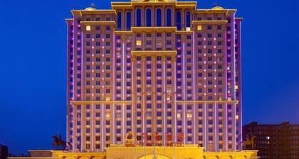 Royal Hotel