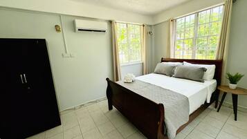 2 habitaciones, tabla de planchar con plancha y wifi gratis