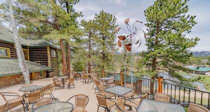 Rocky Creek Lodge, Sleeps 30, Gatherings Welcome