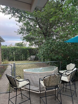 Bain à remous extérieur