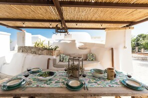 Outdoor dining - Trullo Bel Sito by Perle di Puglia (Carovigno)